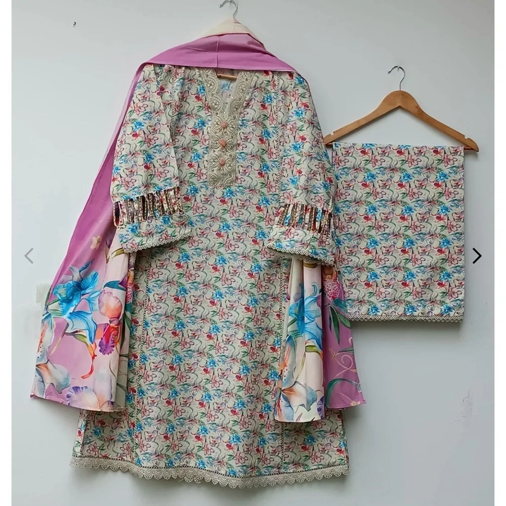 Floral Embroidered Dress with Pink Accents - Picture 2 of 5